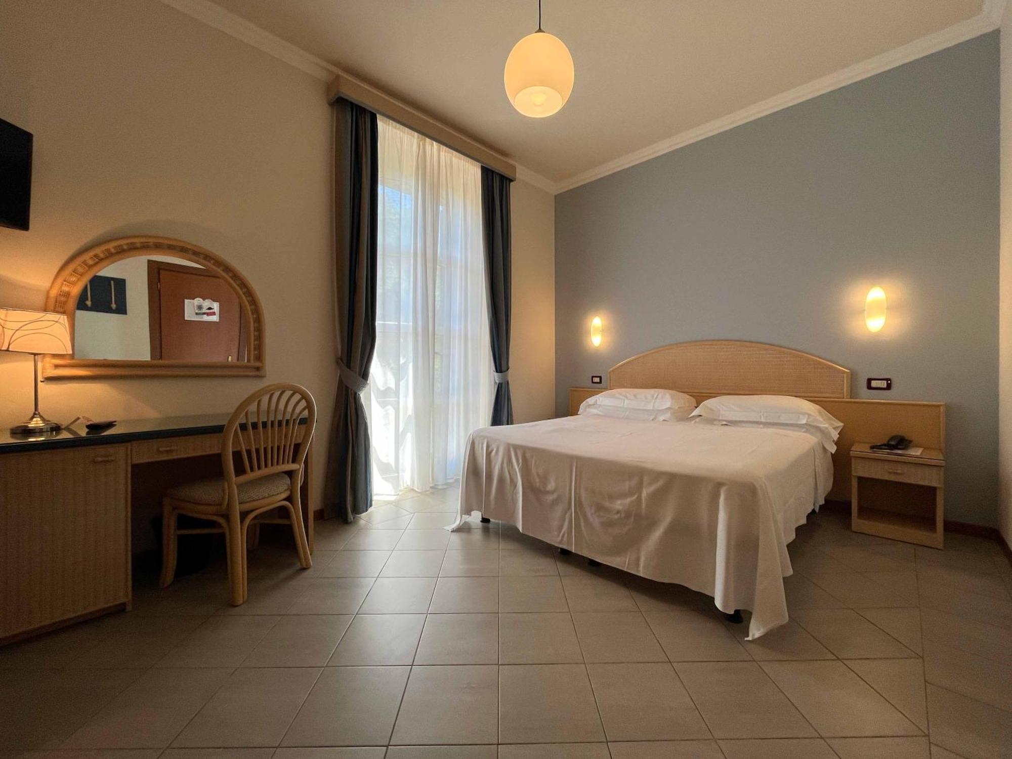 Hotel Regina فورتي دي مارمي المظهر الخارجي الصورة