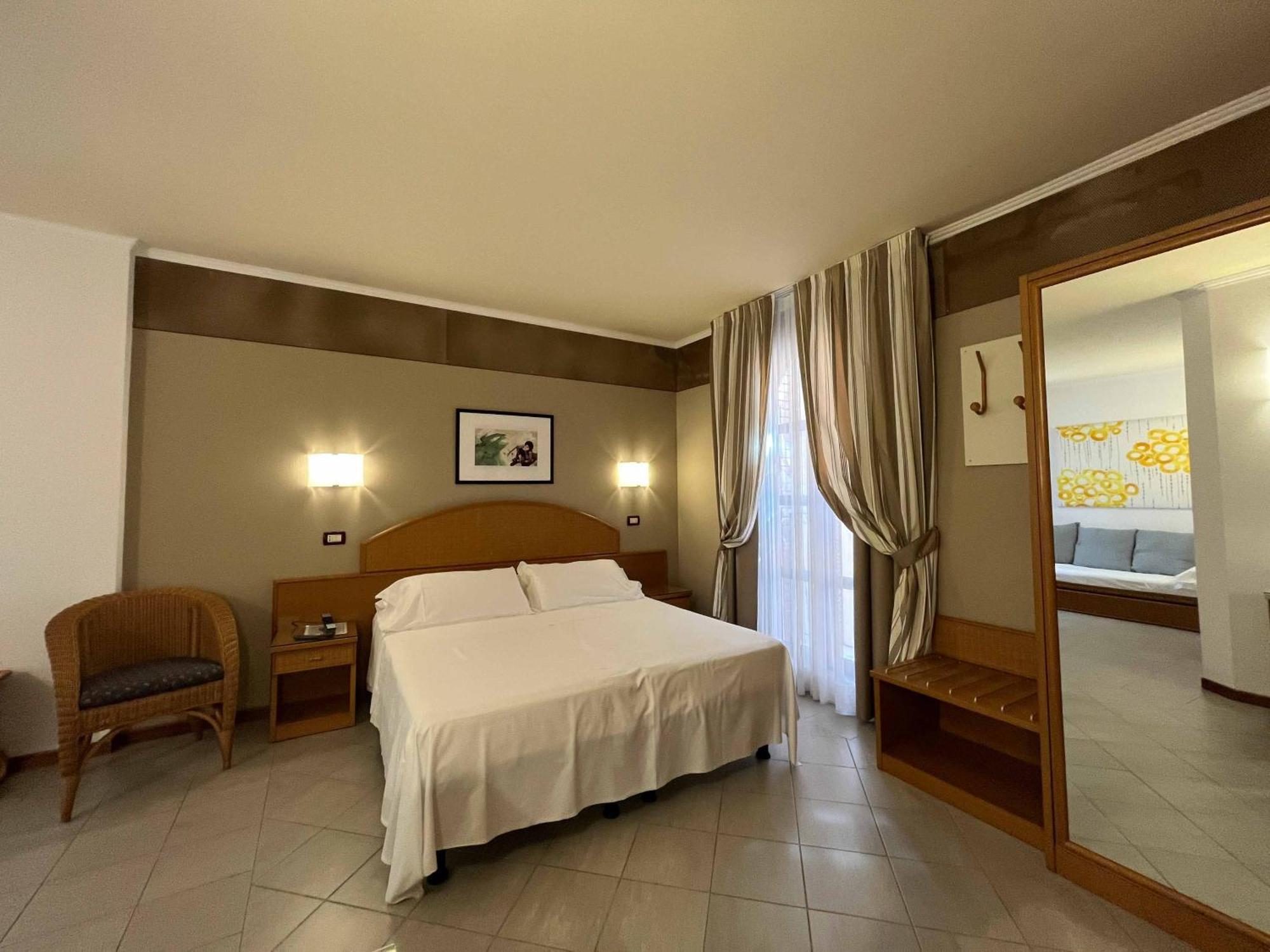 Hotel Regina فورتي دي مارمي المظهر الخارجي الصورة